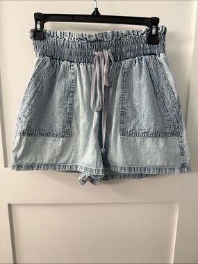 Elan Chambray Shorts